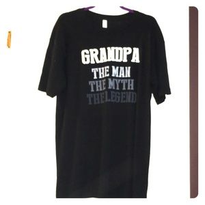 NWOT Novelty Grandpa black T-shirt Size L